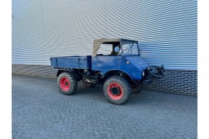 Mercedes-Benz Unimog 411 Bosbouw lieren voor en achter