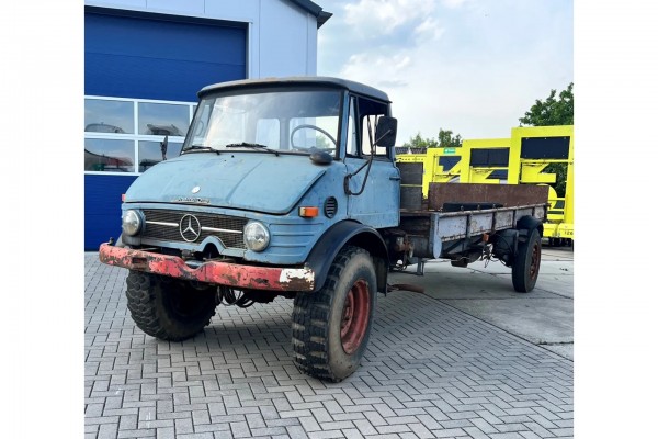 Mercedes-Benz Unimog 406 Ruthmann